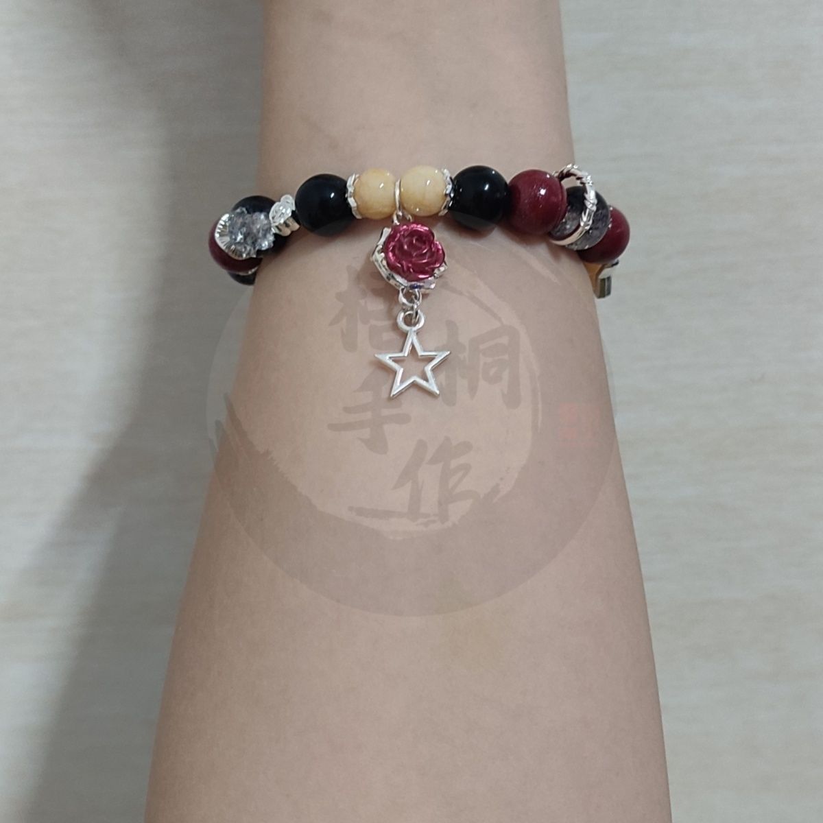 Pulsera de circo de Anime The  - Cute Anime Merchandise reseña y precio